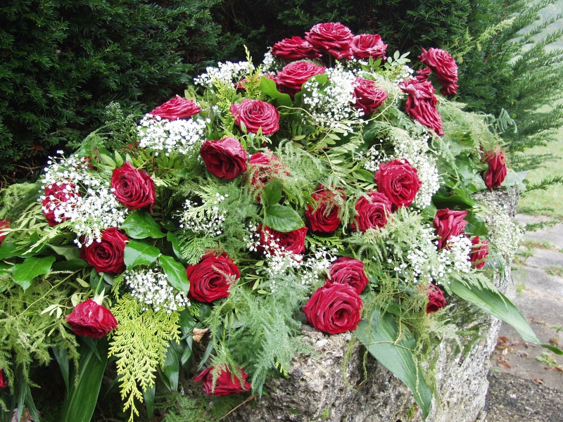 funeraire-VINS SUR CARAMY-min_roses-61203